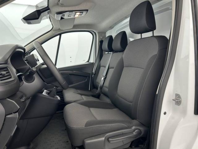 Renault Trafic image 3