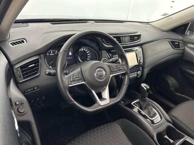 Nissan X-Trail image 1