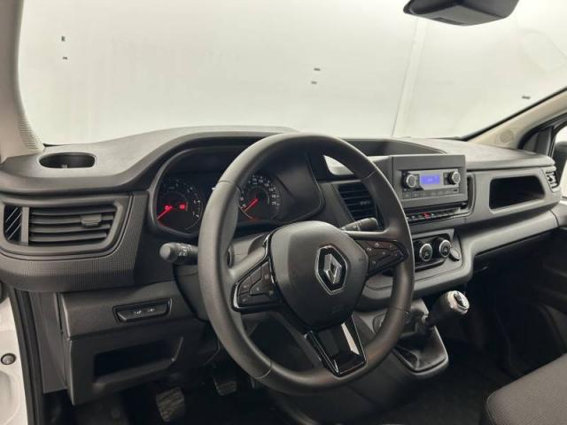 Renault Trafic image 3