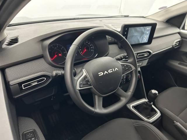 Dacia Jogger image 1