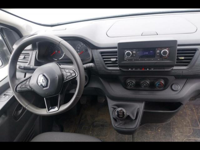 Renault Trafic image 4
