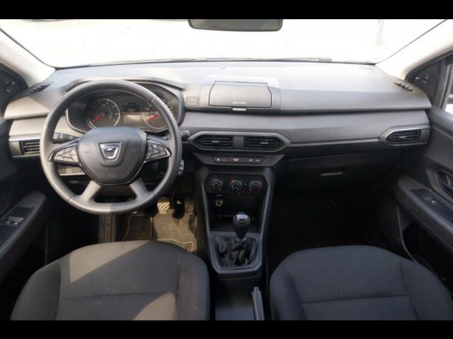 Dacia Sandero image 2