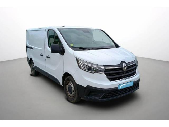 Renault Trafic image 2