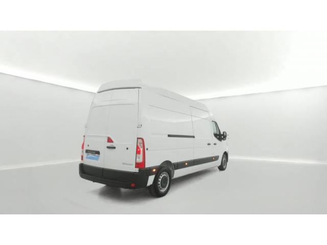 Renault Master image 2
