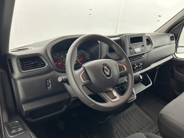 Renault Master image 3