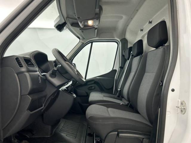 Renault Master image 7