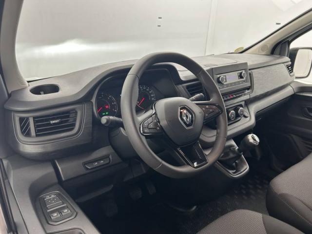 Renault Trafic image 1