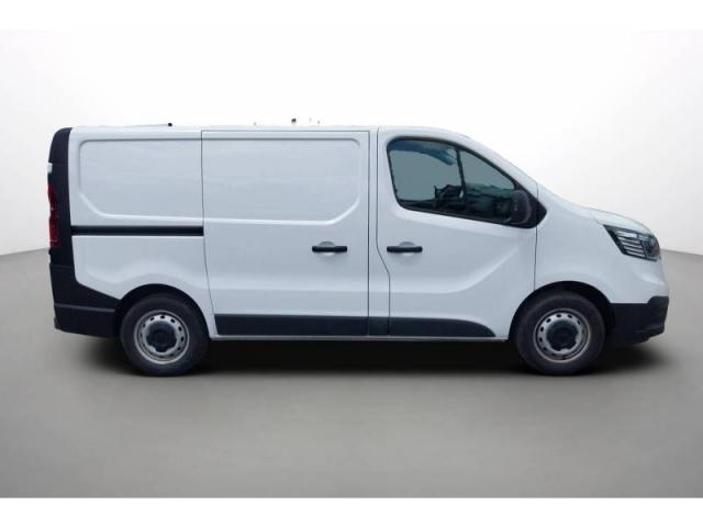 Renault Trafic image 2