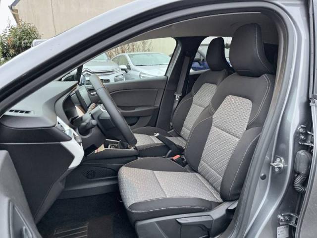 Renault Clio image 2