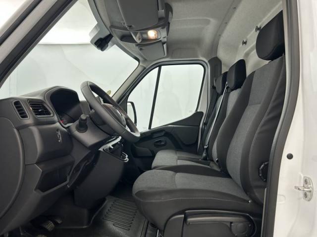 Renault Master image 4
