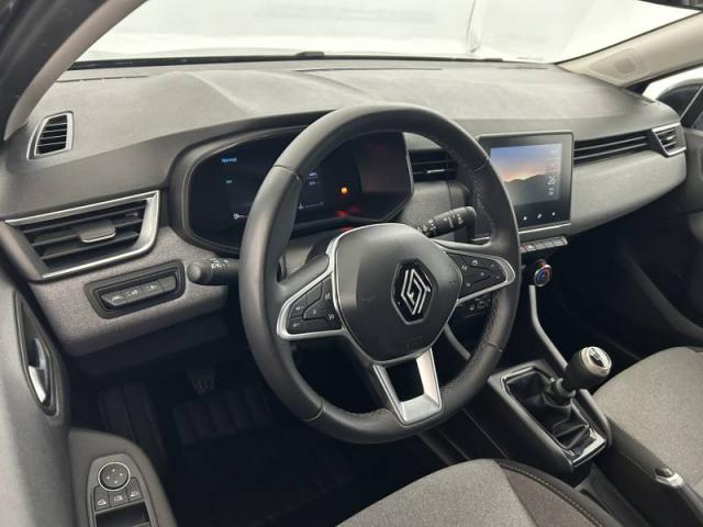 Renault Clio image 2