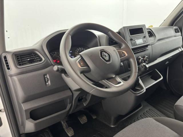 Renault Trafic image 1