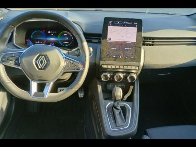 Renault Clio image 2