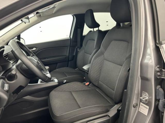 Renault Captur image 9