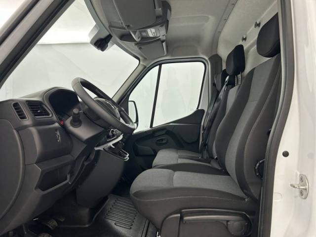 Renault Master image 6