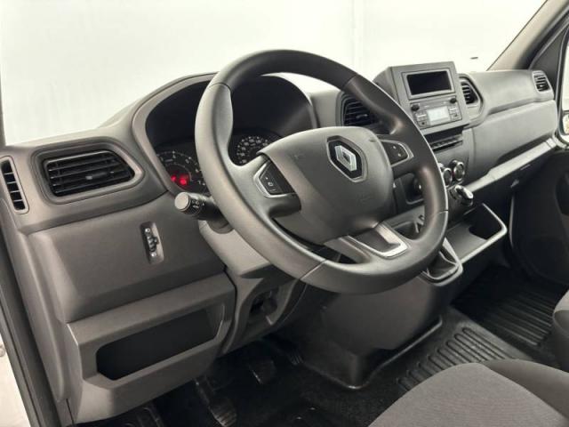 Renault Master image 8