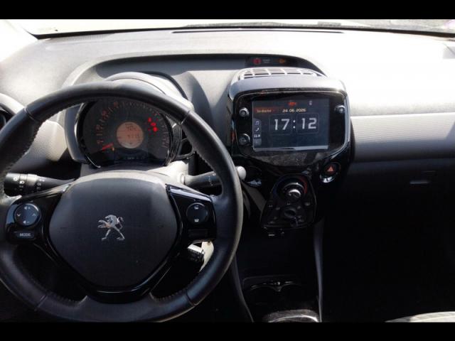 Peugeot 108 image 1