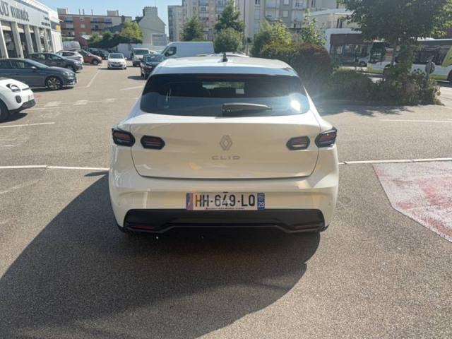 Renault Clio image 2