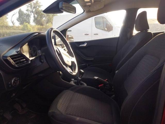 Ford Fiesta image 8