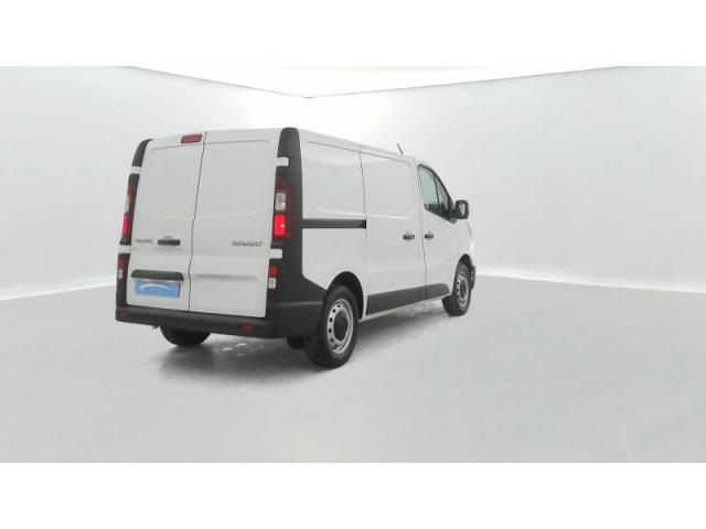 Renault Trafic image 1