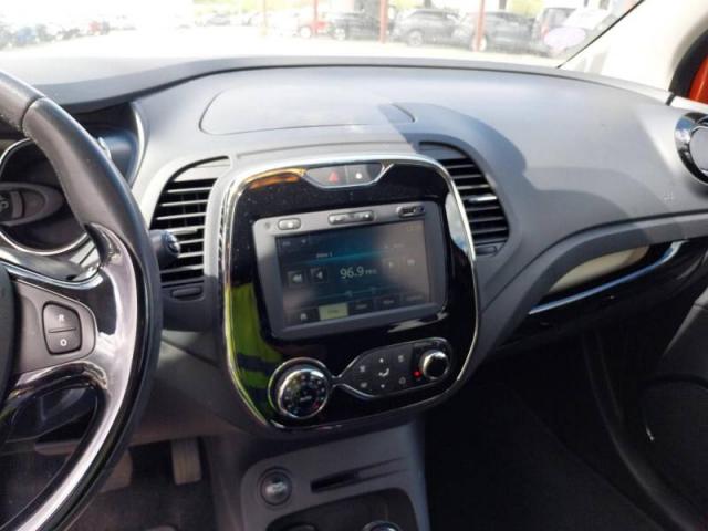 Renault Captur image 2