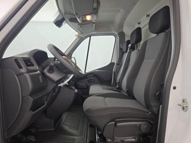 Renault Master image 4