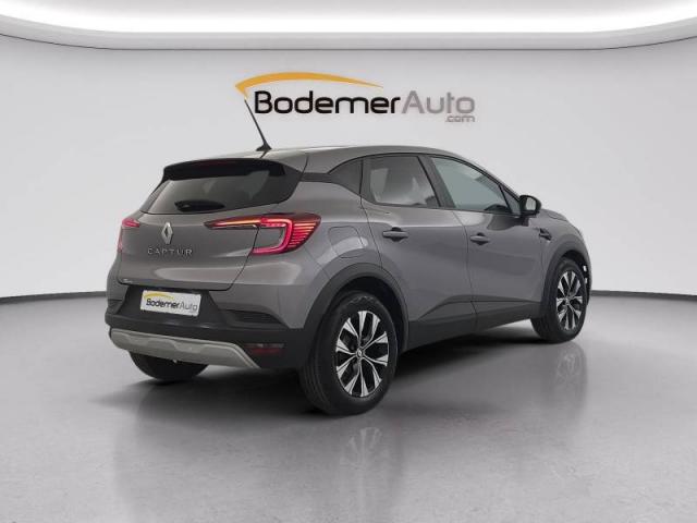 Renault Captur image 2