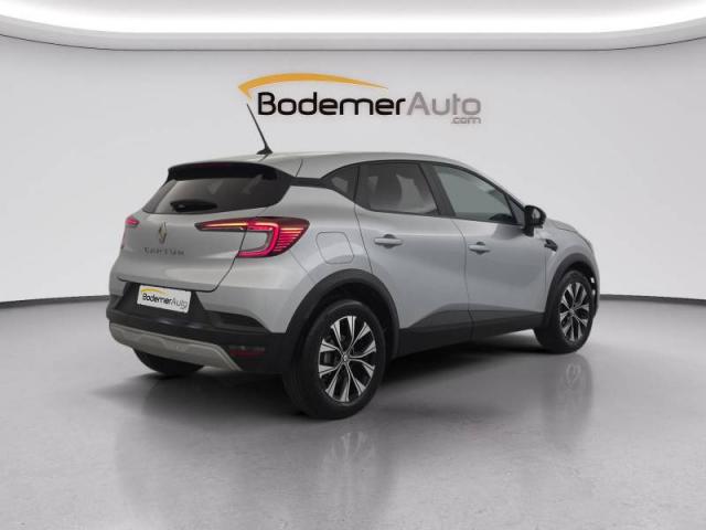 Renault Captur image 3