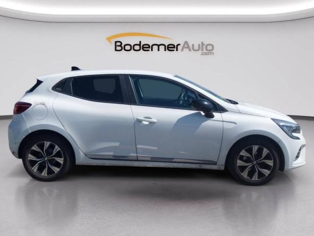 Renault Clio image 9