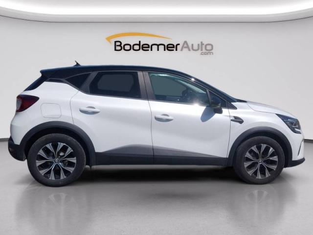 Renault Captur image 2