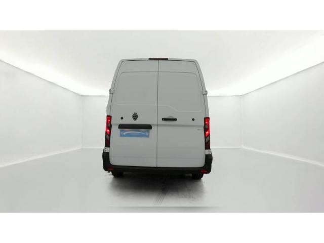 Renault Master image 8
