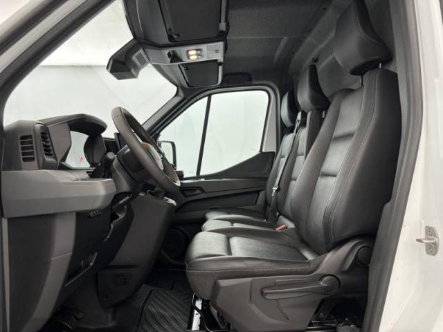 Renault Master image 1