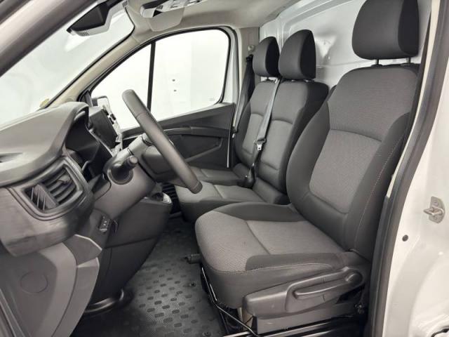 Renault Trafic image 7