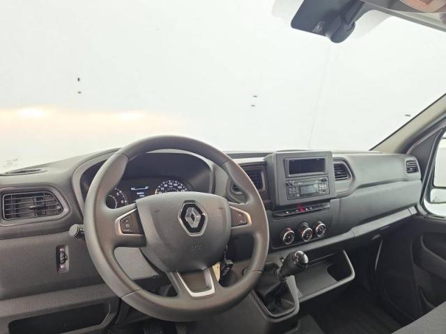 Renault Master image 9