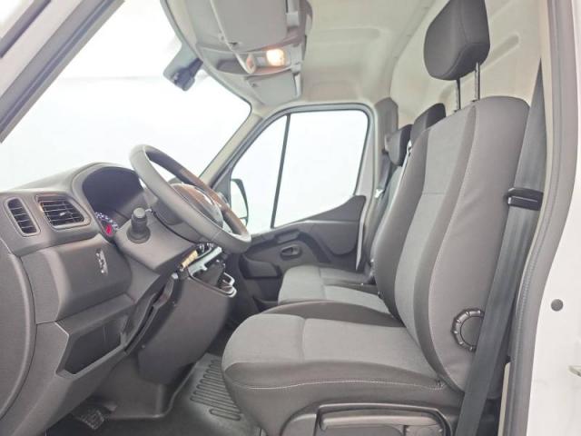 Renault Master image 6