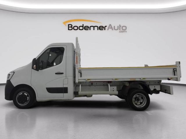 Renault Master image 1