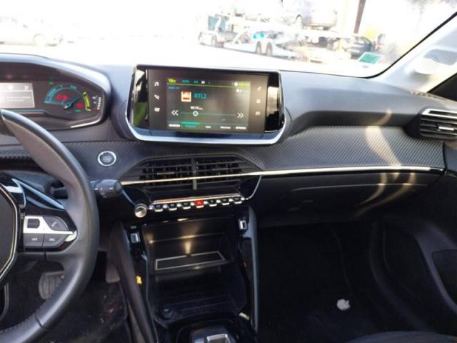 Peugeot 208 image 1