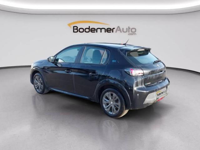 Peugeot 208 image 6