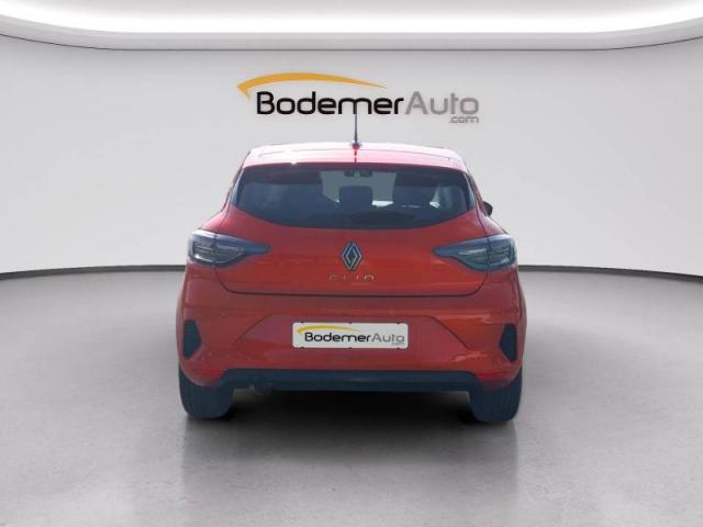 Renault Clio image 9