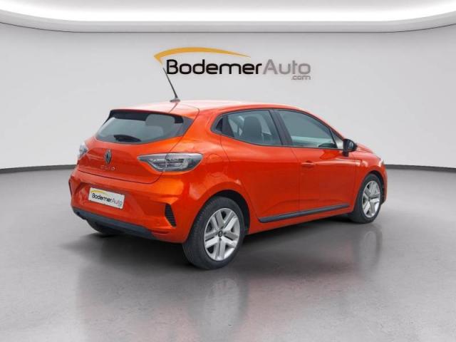 Renault Clio image 2