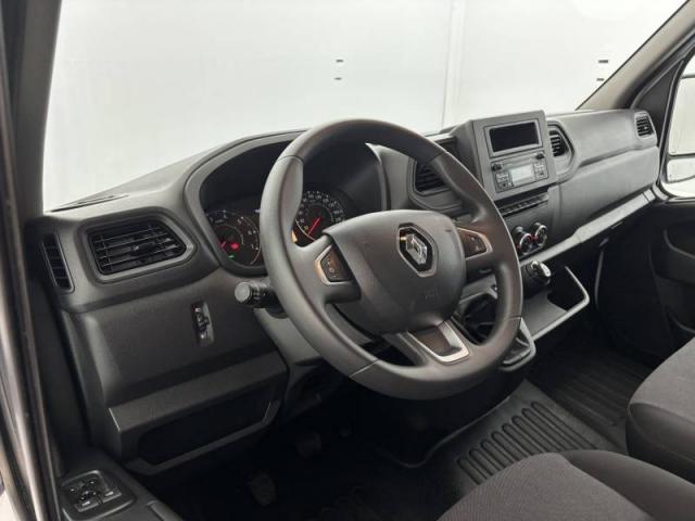 Renault Master image 3