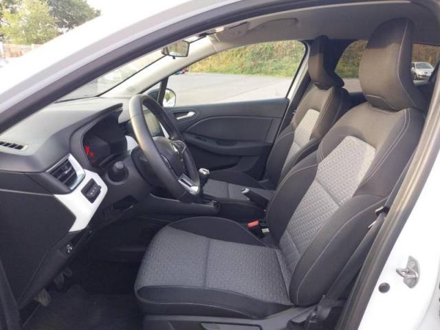 Renault Clio image 9
