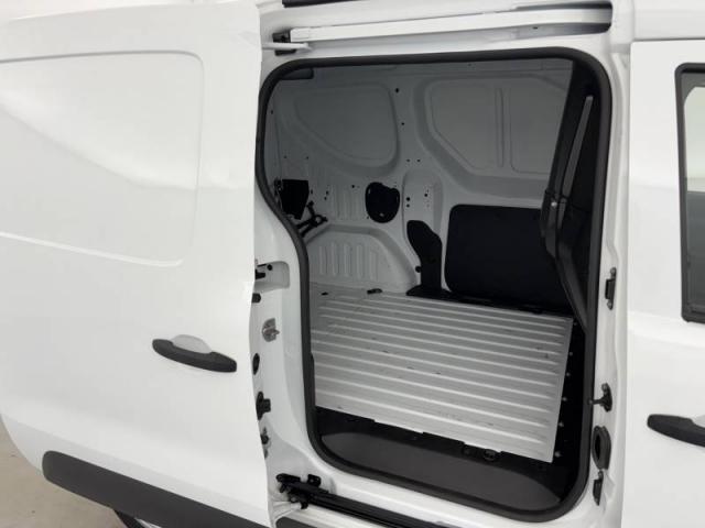 Renault Express image 9