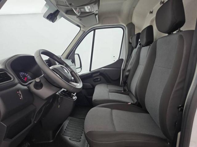 Renault Master image 7