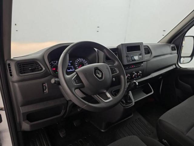 Renault Master image 8
