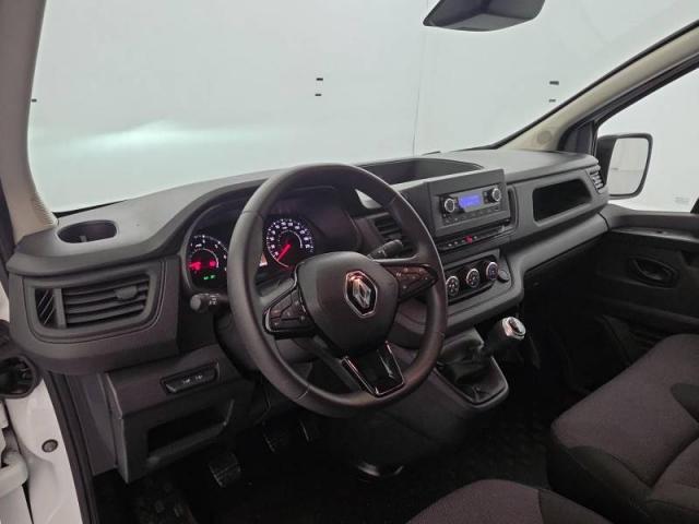 Renault Trafic image 8