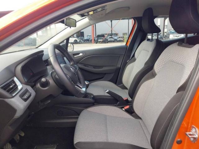 Renault Clio image 9