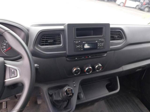 Renault Master image 4