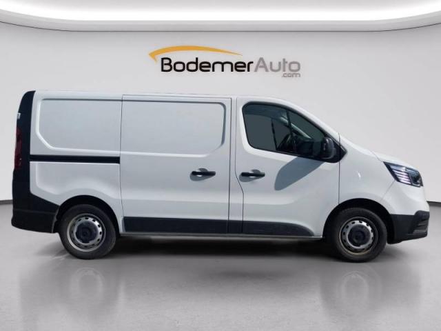 Renault Trafic image 9