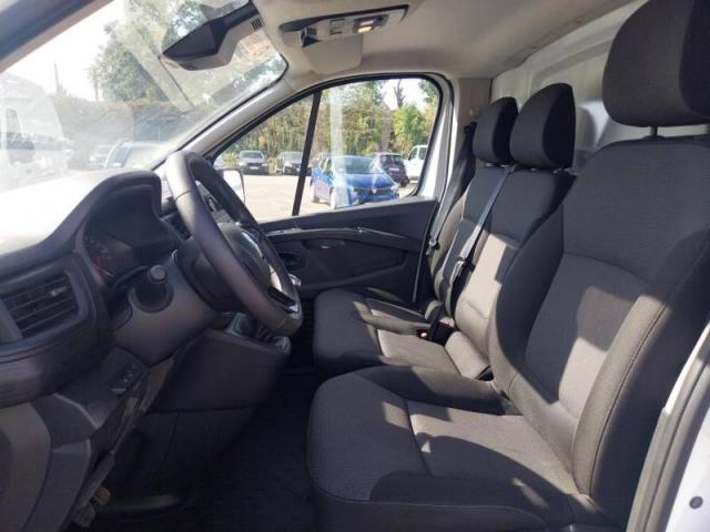 Renault Trafic image 7